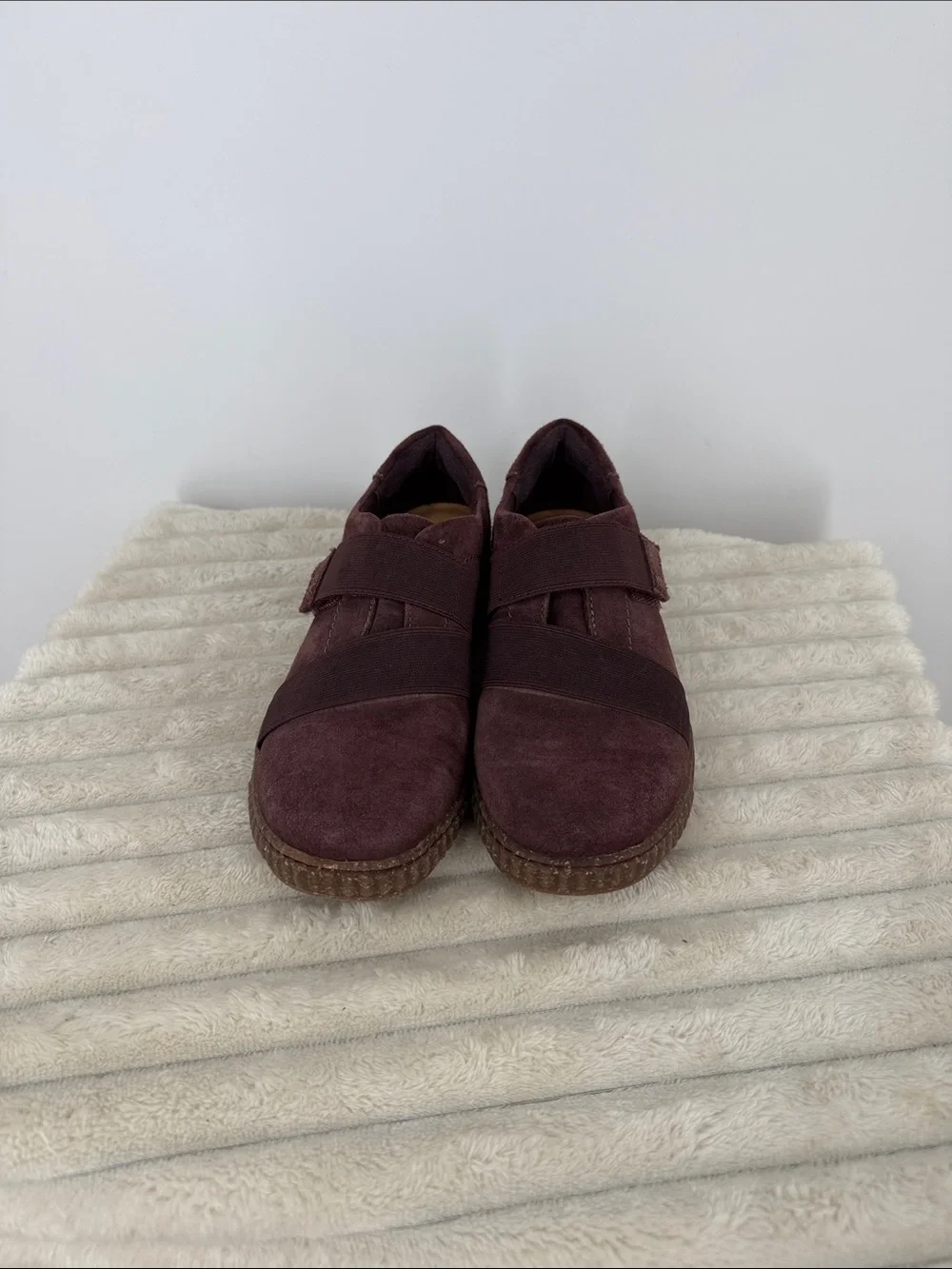 Clark’s Women's Caroline Holly Sneakers Suede Brown size 8.5M